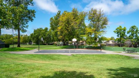 2344 Gads Hill Street Santa Rosa CA 95401