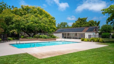 2344 Gads Hill Street Santa Rosa CA 95401