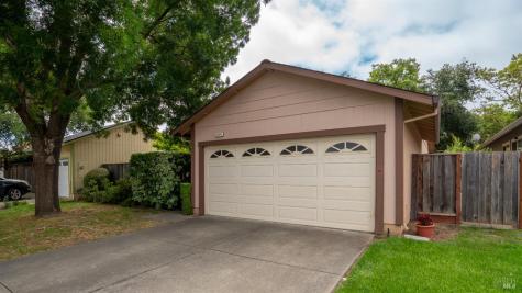 2344 Gads Hill Street Santa Rosa CA 95401