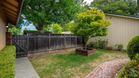 2344 Gads Hill Street Santa Rosa CA 95401
