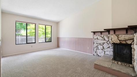2344 Gads Hill Street Santa Rosa CA 95401