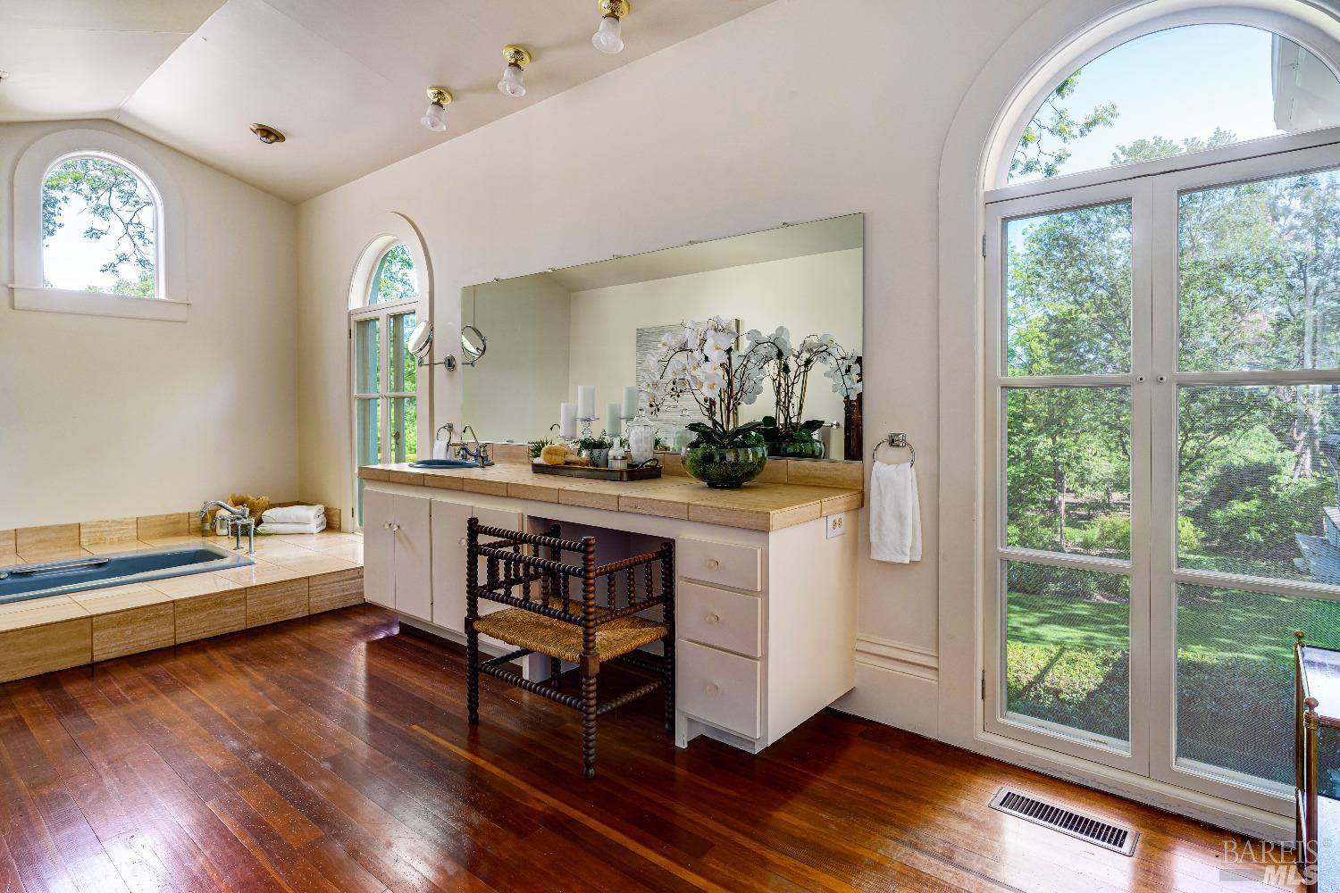 1105 Lodi Lane St. Helena CA 94574