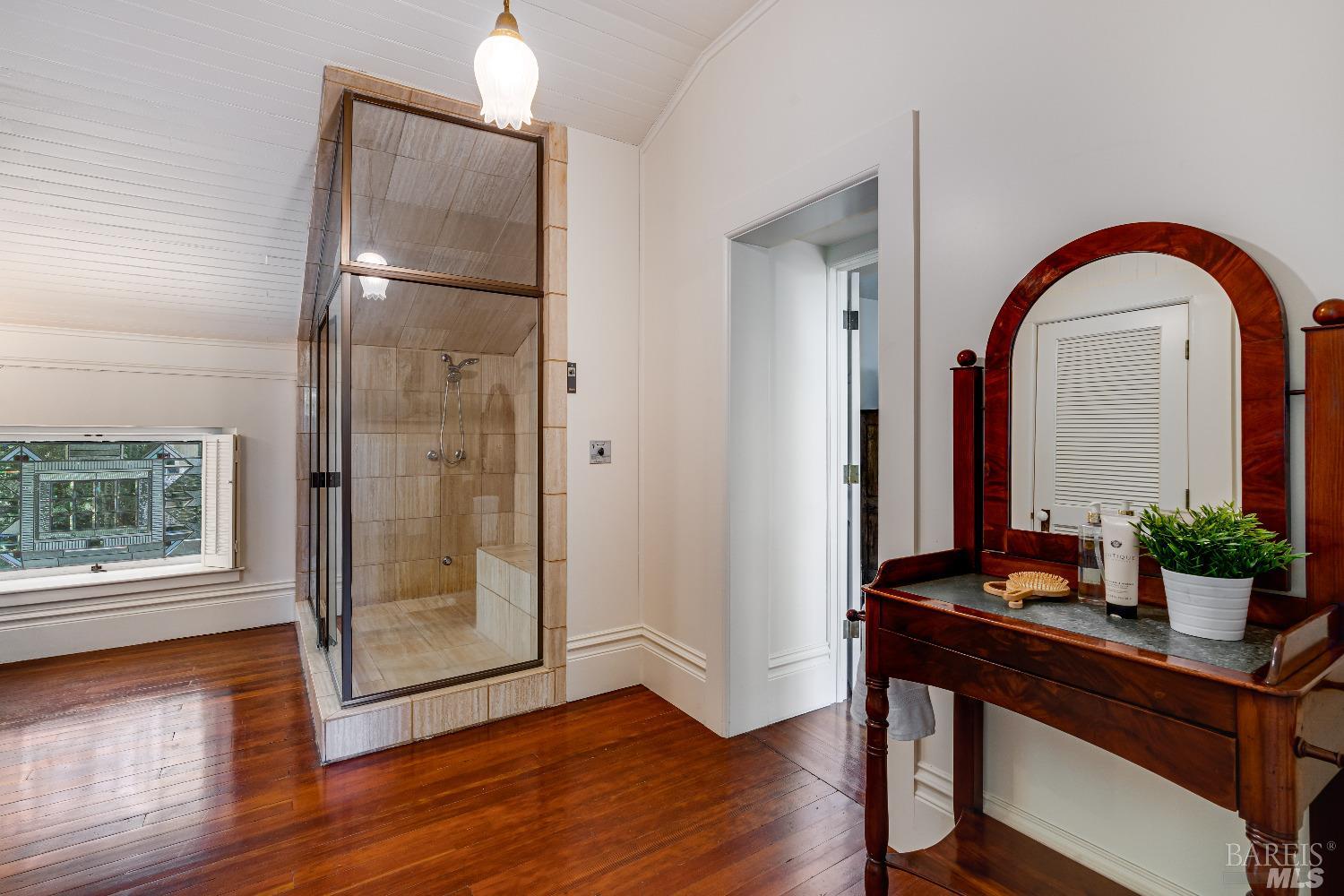1105 Lodi Lane St. Helena CA 94574