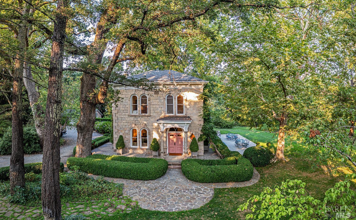 1105 Lodi Lane St. Helena CA 94574