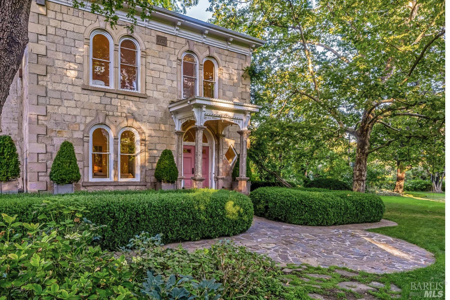 1105 Lodi Lane St. Helena CA 94574