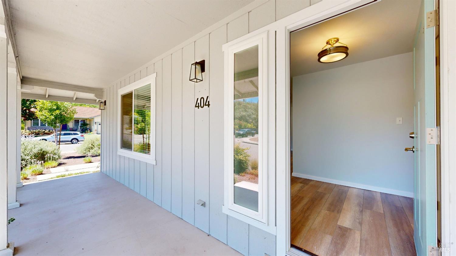 404 N Foothill Boulevard Cloverdale CA 95425