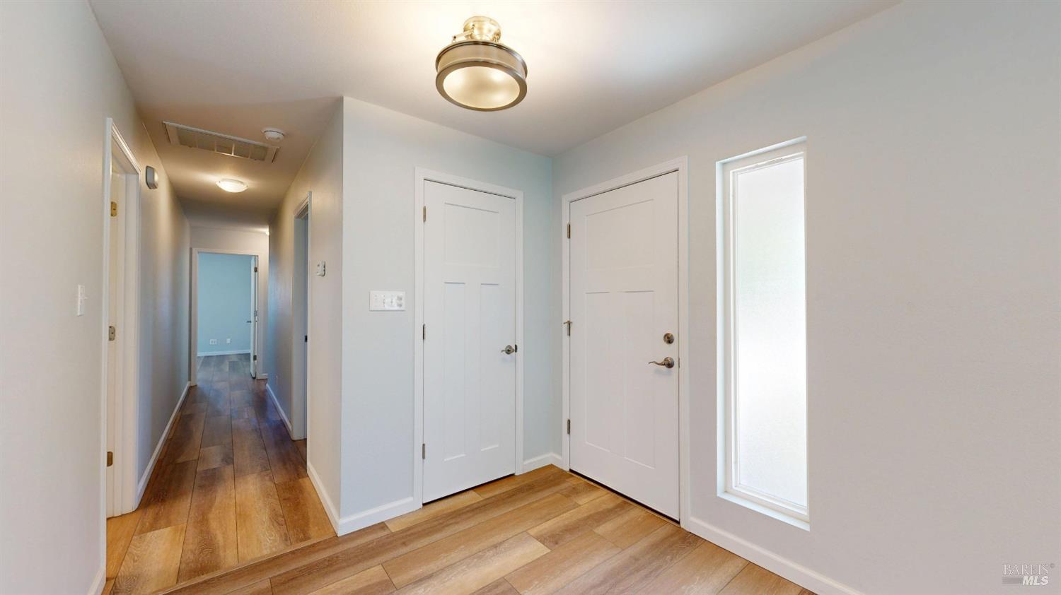 404 N Foothill Boulevard Cloverdale CA 95425