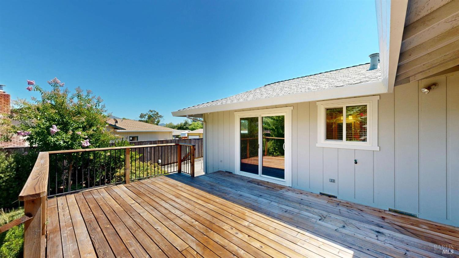 404 N Foothill Boulevard Cloverdale CA 95425
