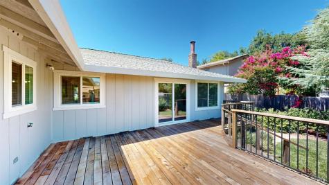 404 N Foothill Boulevard Cloverdale CA 95425