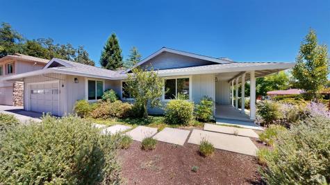 404 N Foothill Boulevard Cloverdale CA 95425
