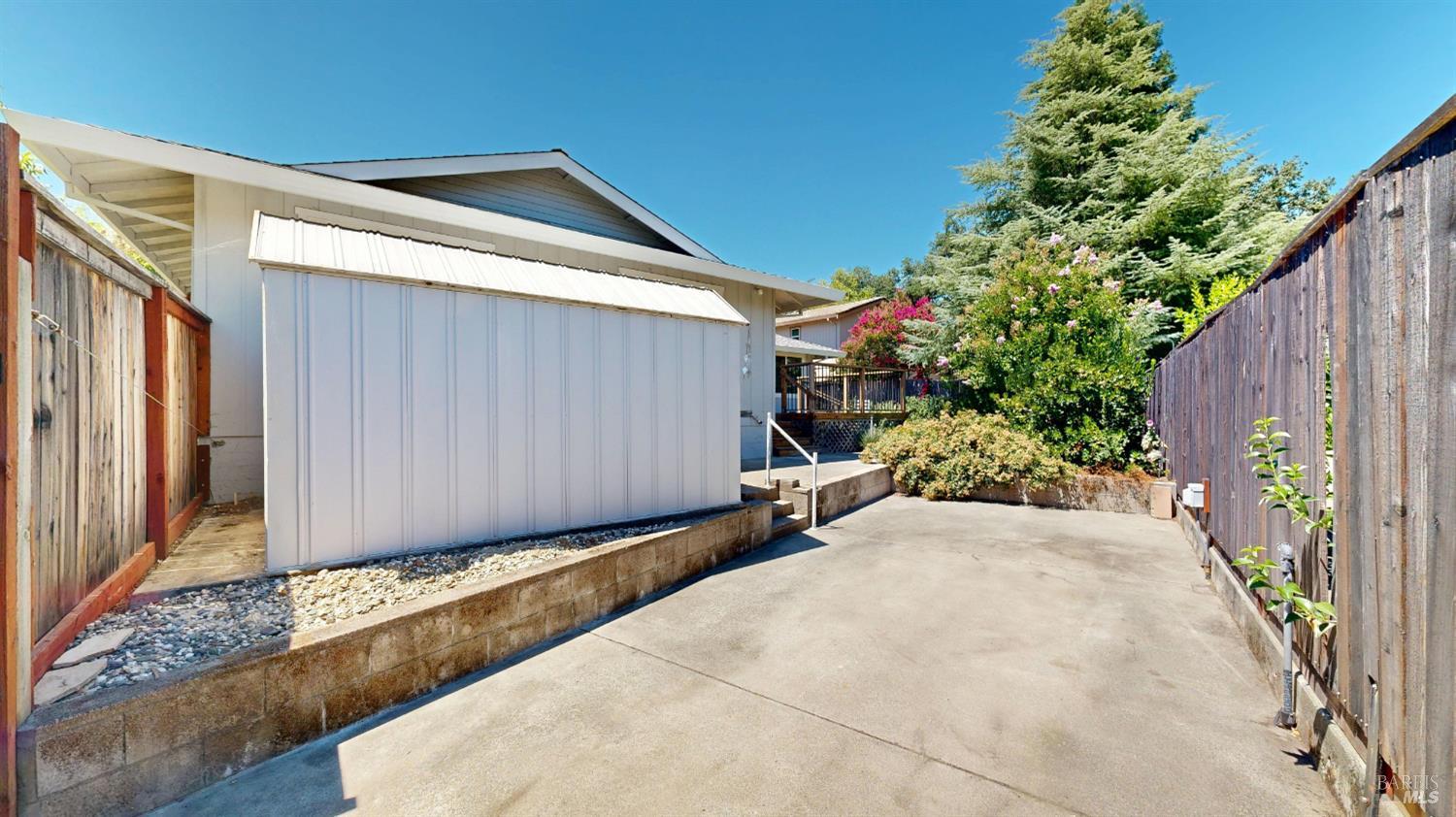 404 N Foothill Boulevard Cloverdale CA 95425