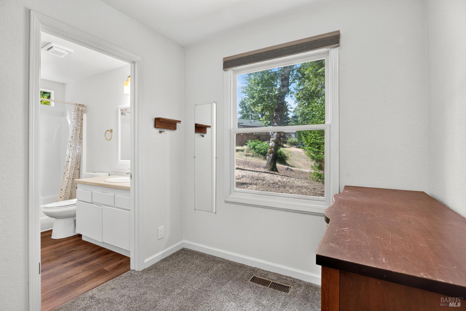 1211 Maize Way Willits CA 95490
