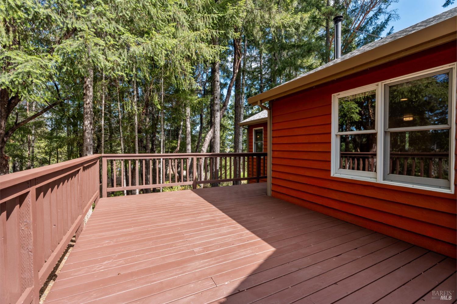 1211 Maize Way Willits CA 95490