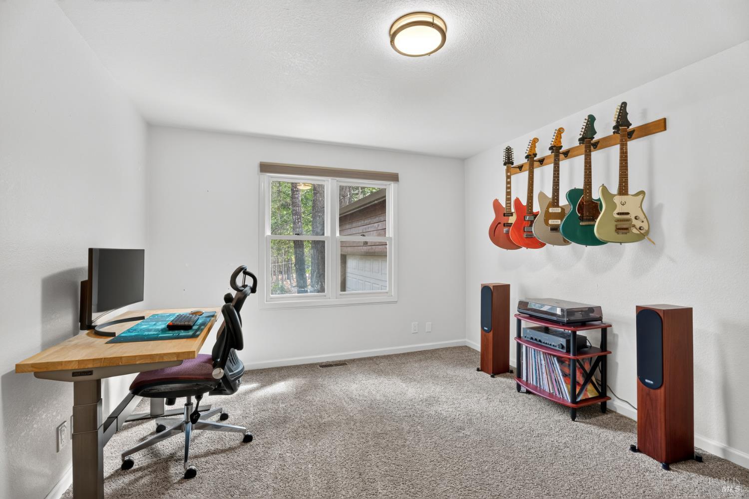 1211 Maize Way Willits CA 95490