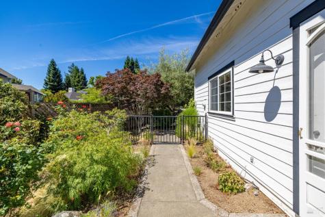 612 Benjamins Court Santa Rosa CA 95409