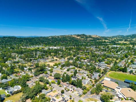 612 Benjamins Court Santa Rosa CA 95409