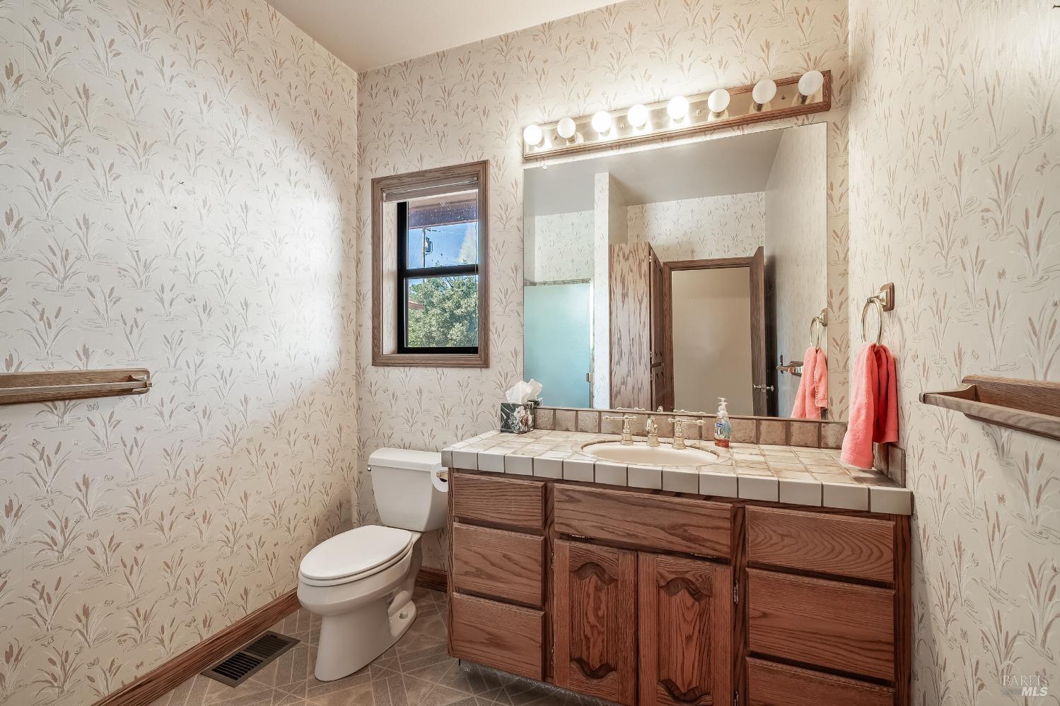 6535 Highland Springs Road Lakeport CA 95453
