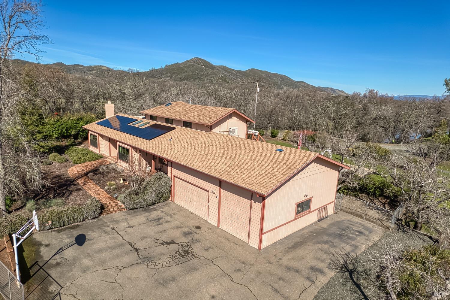 6535 Highland Springs Road Lakeport CA 95453