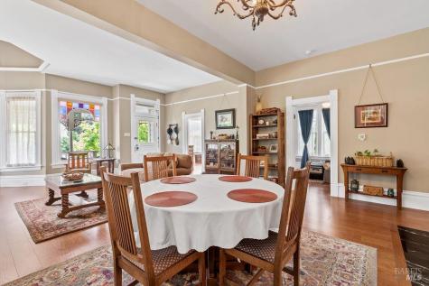 401 Matheson Street Healdsburg CA 95448