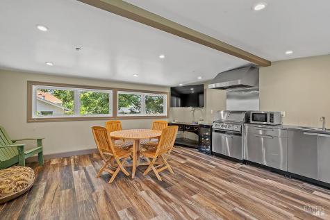 401 Matheson Street Healdsburg CA 95448