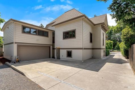 401 Matheson Street Healdsburg CA 95448