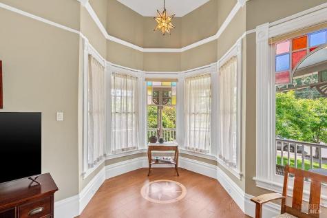 401 Matheson Street Healdsburg CA 95448