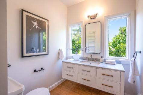 110 Bay Way San Rafael CA 94901