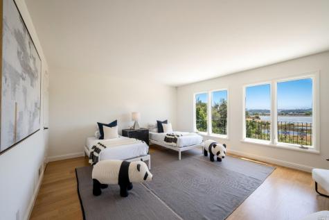 110 Bay Way San Rafael CA 94901