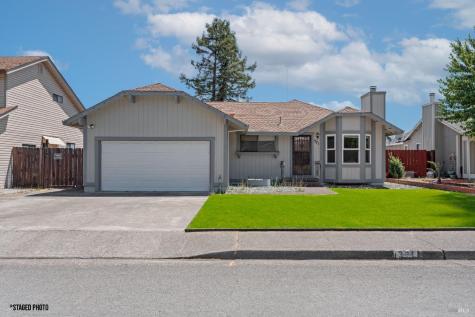 371 Sherry Drive Ukiah CA 95482