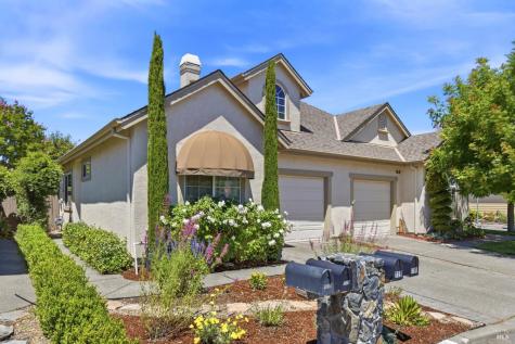779 Bob Crosby Way Windsor CA 95492