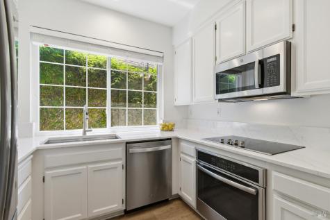 779 Bob Crosby Way Windsor CA 95492