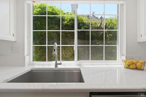 779 Bob Crosby Way Windsor CA 95492