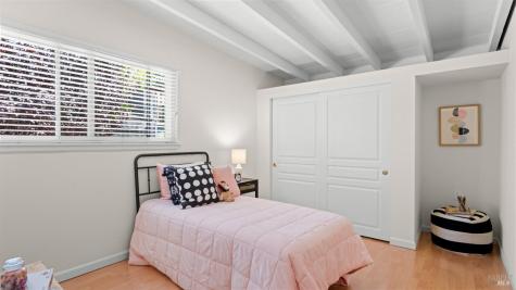 1274 Parkwood Drive Novato CA 94947