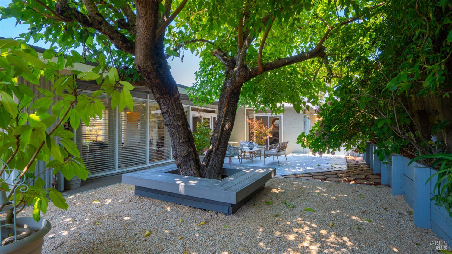 1274 Parkwood Drive Novato CA 94947
