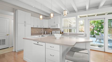 1274 Parkwood Drive Novato CA 94947