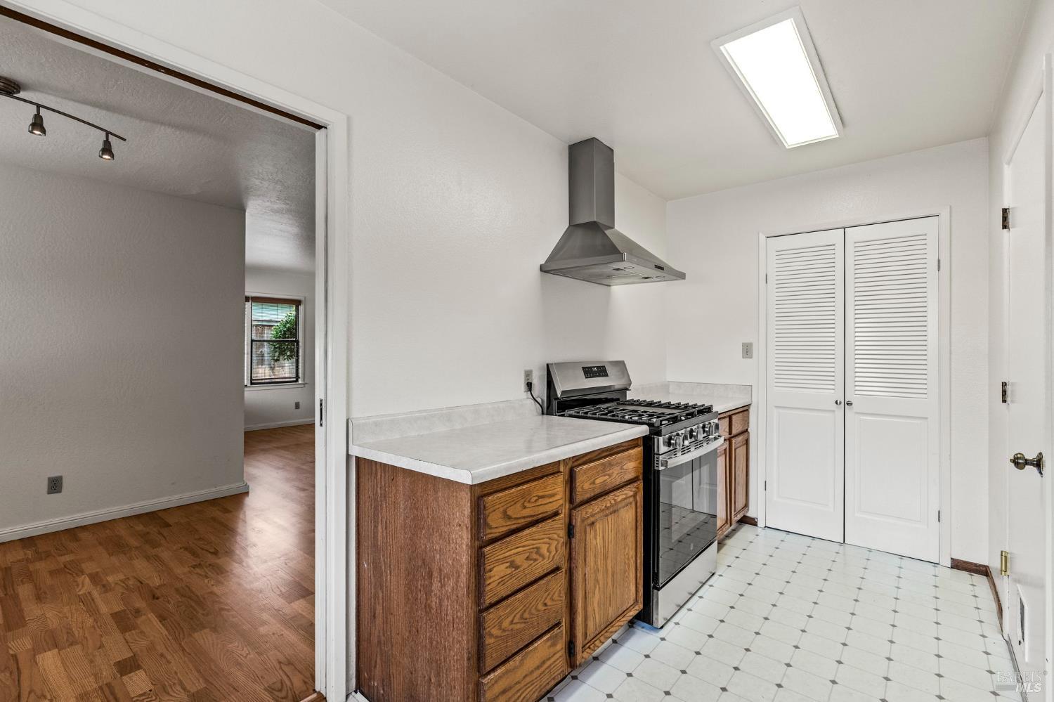 20 Linnell Avenue Napa CA 94559