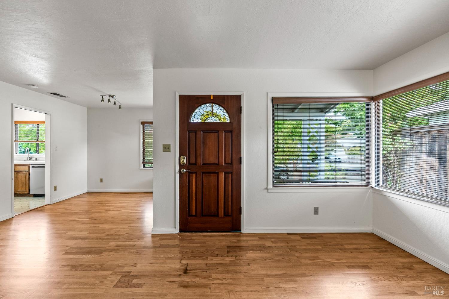 20 Linnell Avenue Napa CA 94559