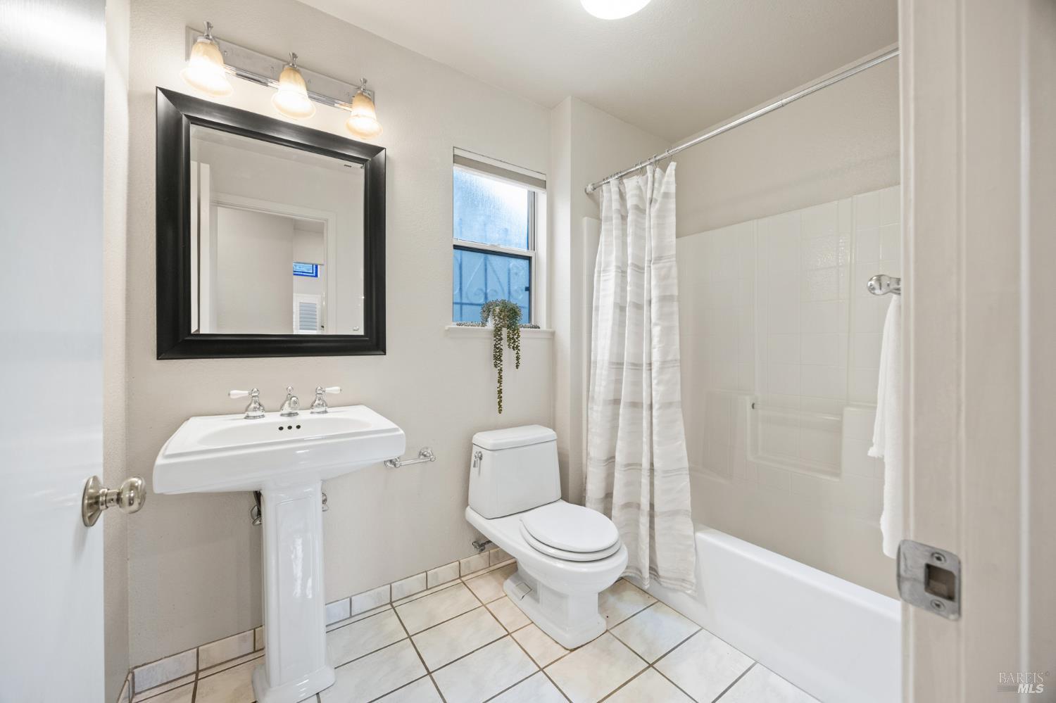 820 Bay Street Suisun City CA 94585