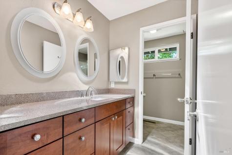 358 Twin Lakes Drive Santa Rosa CA 95409