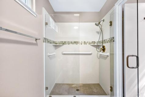 358 Twin Lakes Drive Santa Rosa CA 95409