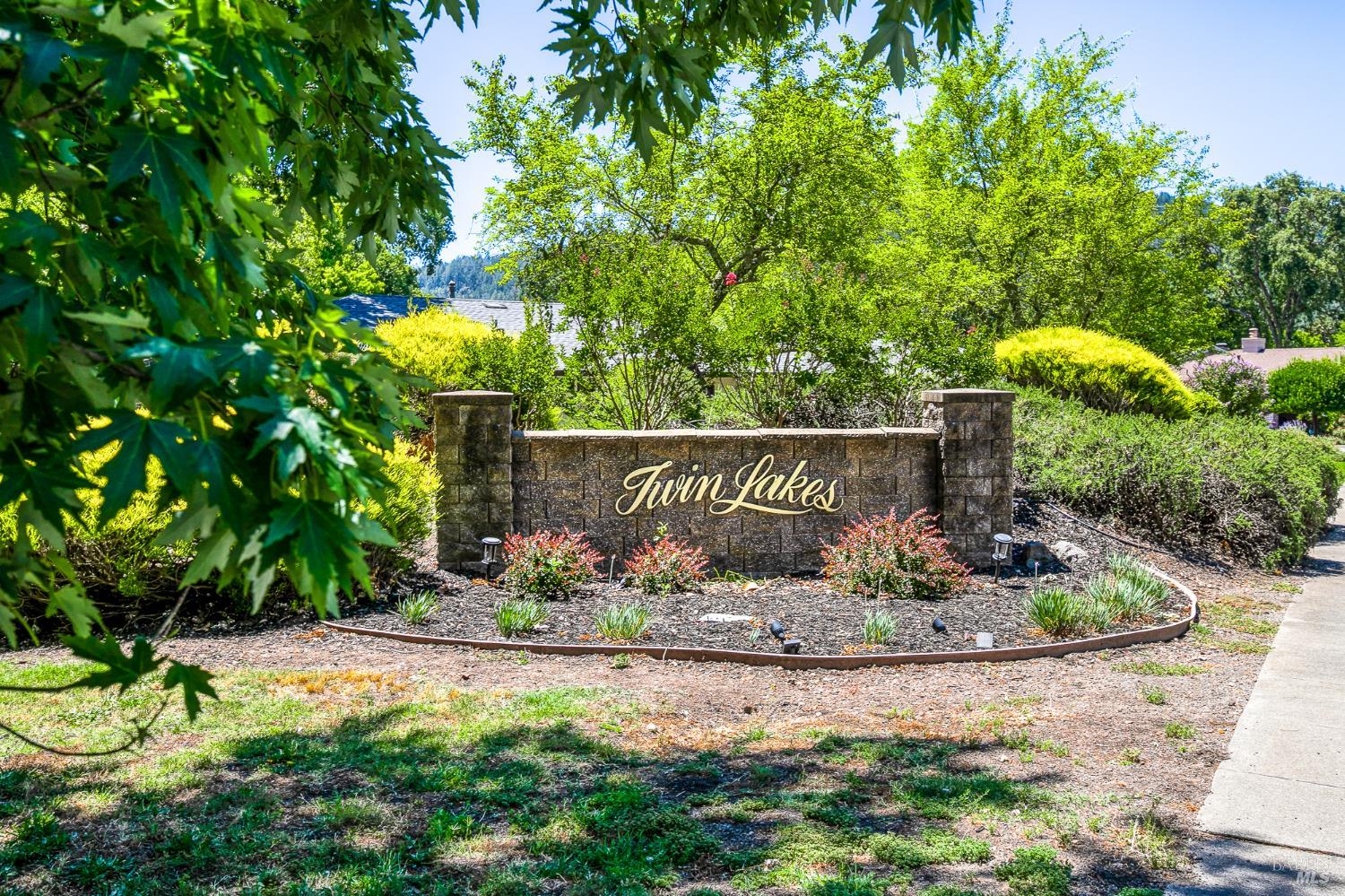 358 Twin Lakes Drive Santa Rosa CA 95409