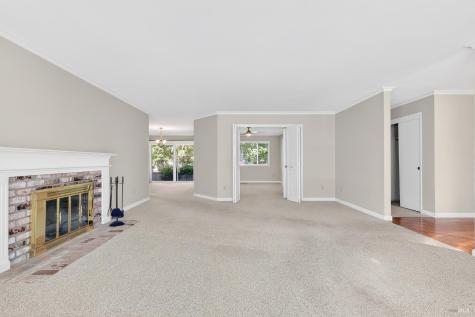 358 Twin Lakes Drive Santa Rosa CA 95409