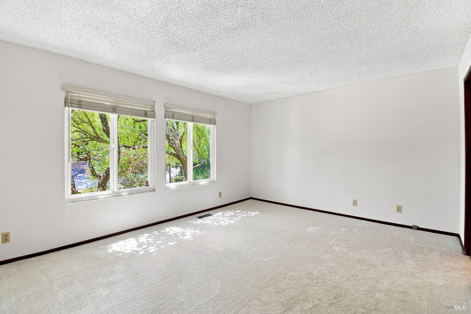 10 Viscaino Way San Rafael CA 94903