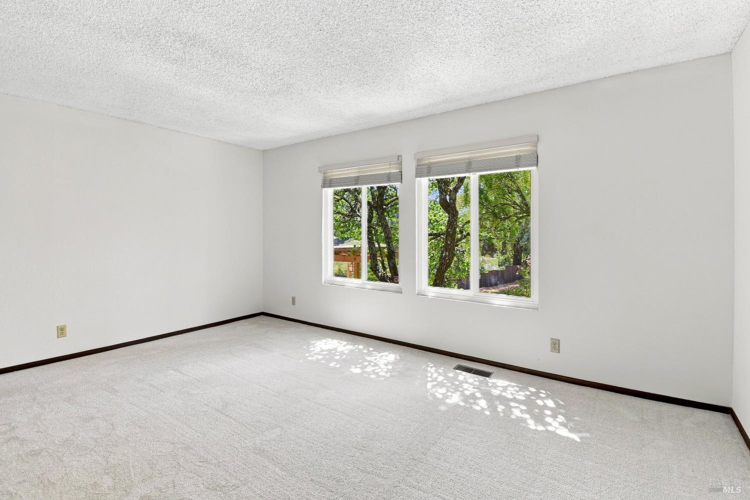 10 Viscaino Way San Rafael CA 94903