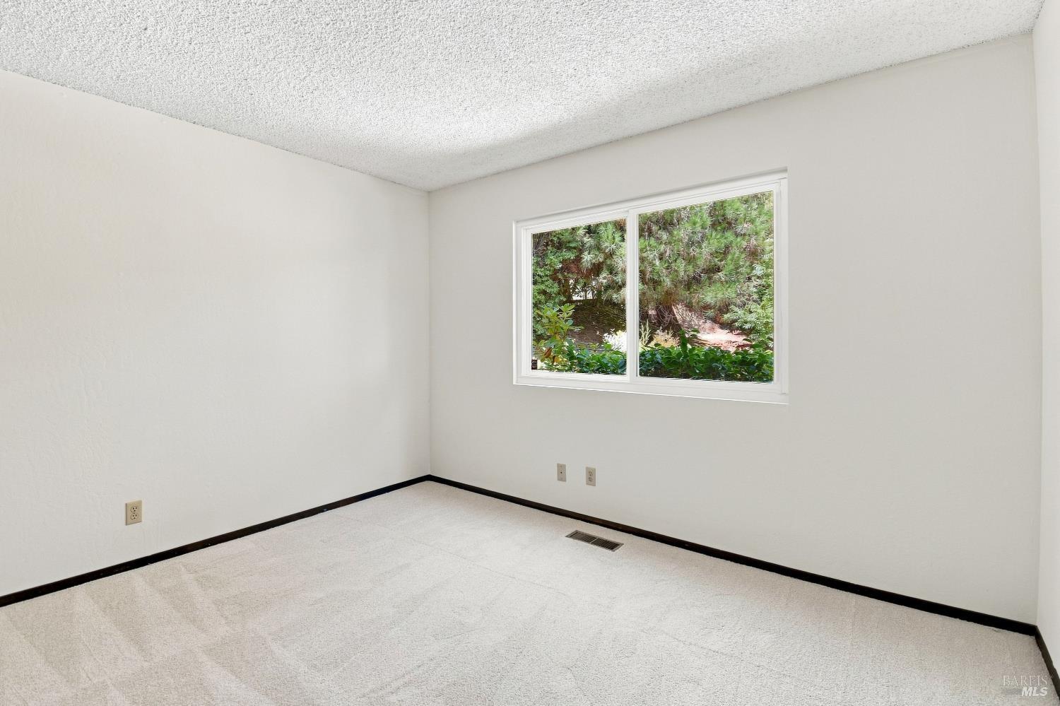 10 Viscaino Way San Rafael CA 94903