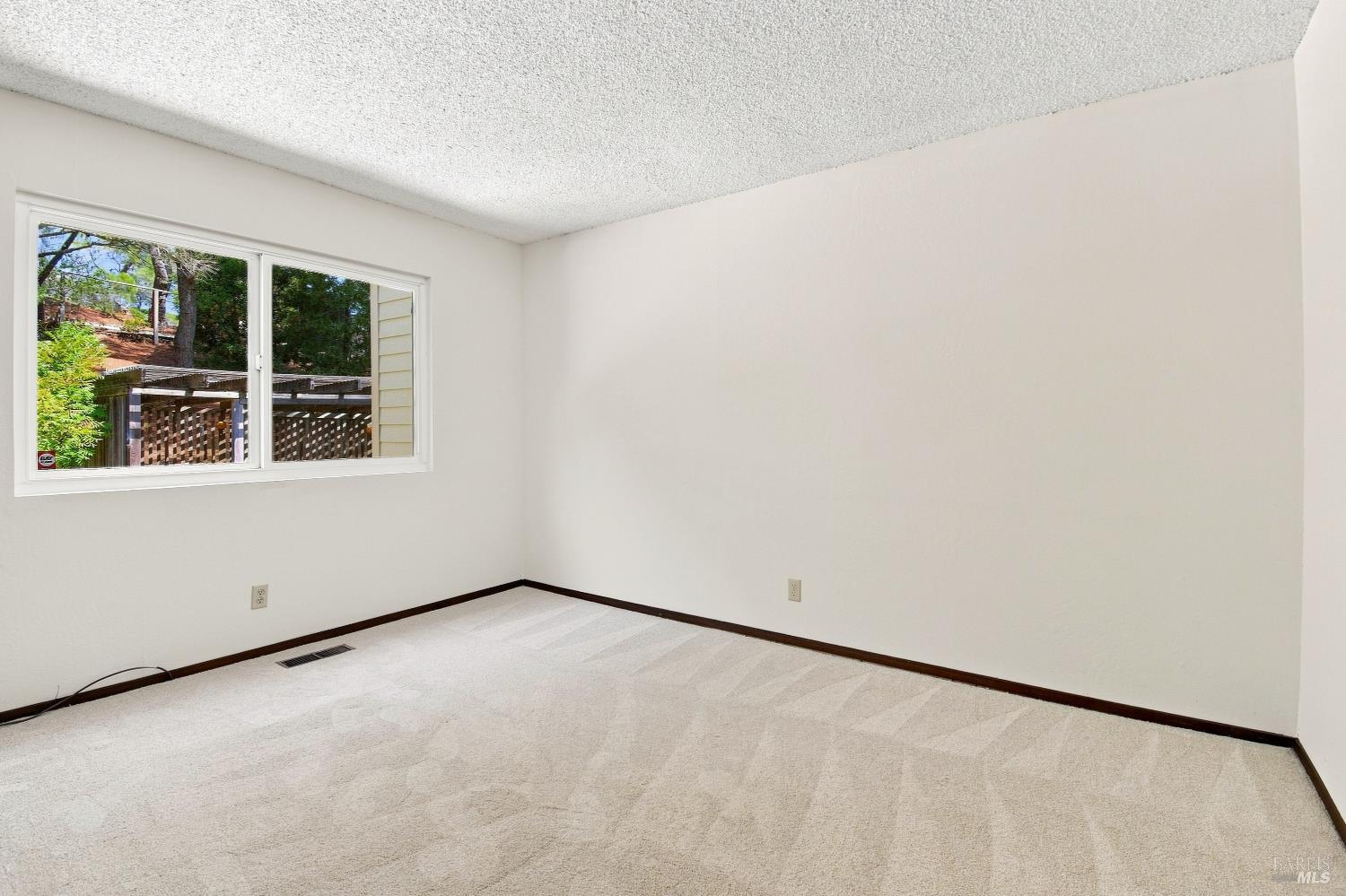 10 Viscaino Way San Rafael CA 94903