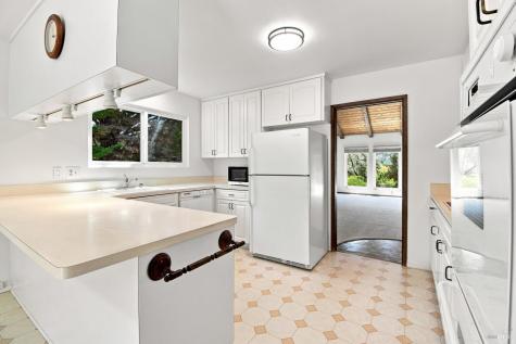 10 Viscaino Way San Rafael CA 94903