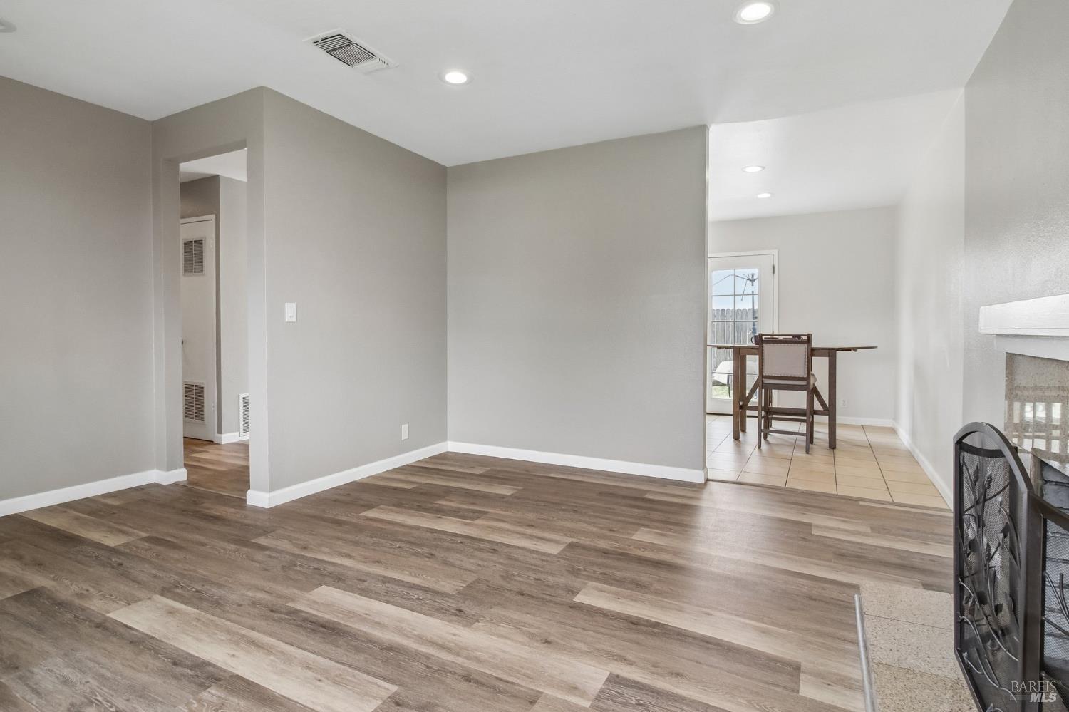 341 Shoveller Drive Suisun City CA 94585