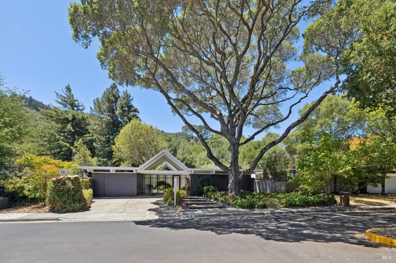 61 Mount Rainier Drive San Rafael CA 94903
