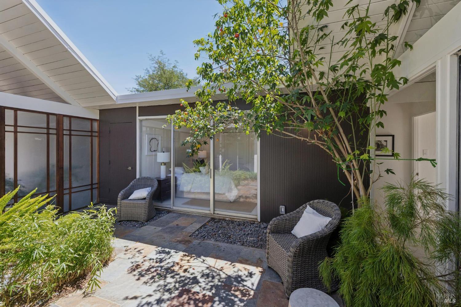 61 Mount Rainier Drive San Rafael CA 94903